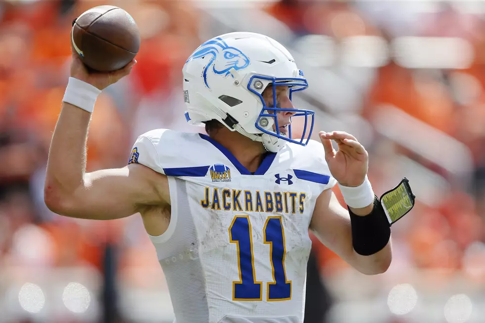 Ears Up! South Dakota State Still #1 in FCS Title Odds After Loss