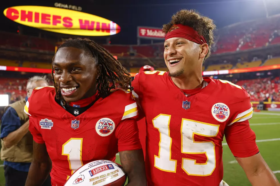 Chiefs Rookie Worthy Jumps Up in OROY Odds Following Opener