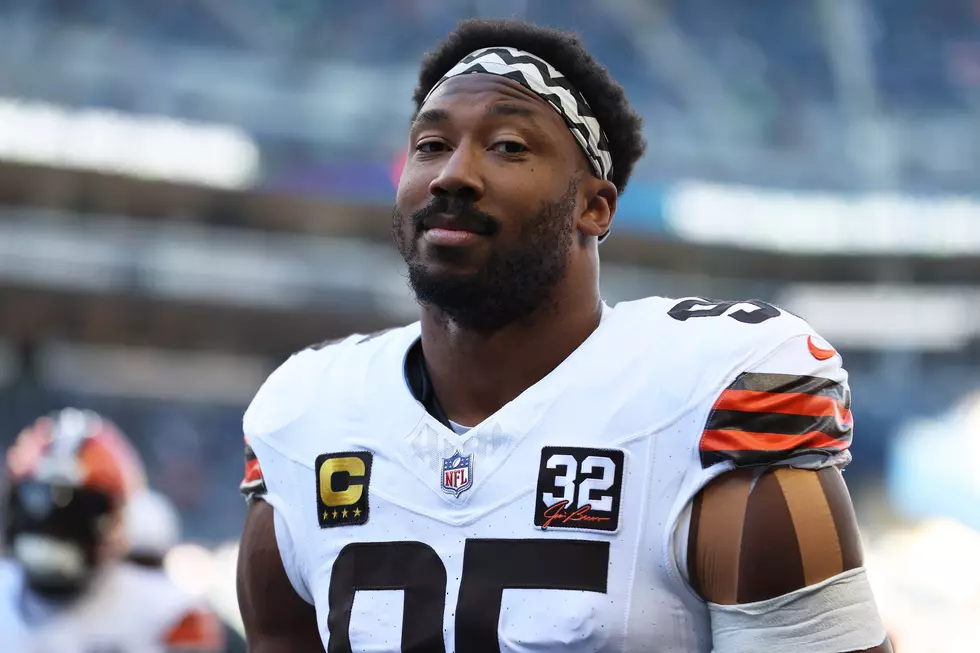 Cleveland Browns Star DE Garrett Officially Requests a Trade